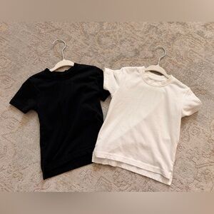 Lot Little Bipsy Black & white  Short Sleeve Tee 18-24 mo